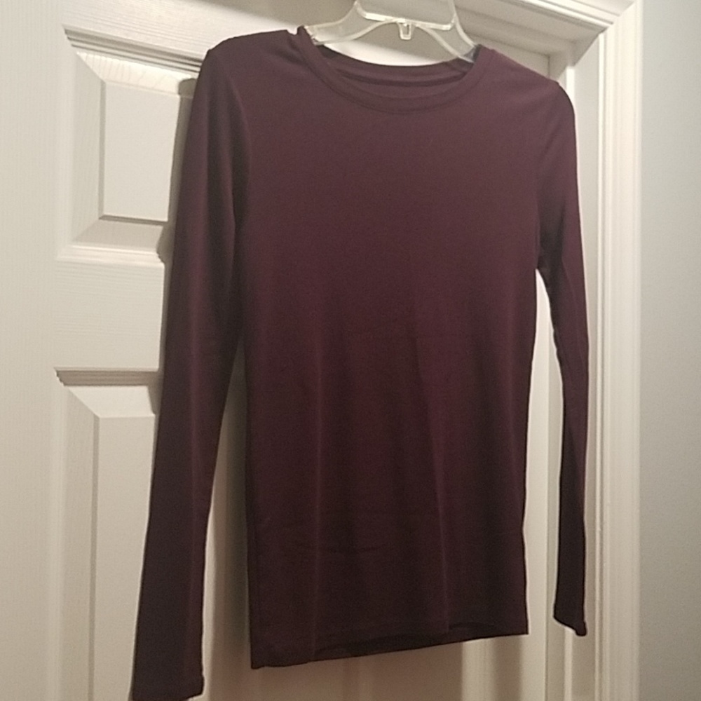 Long sleeve tee